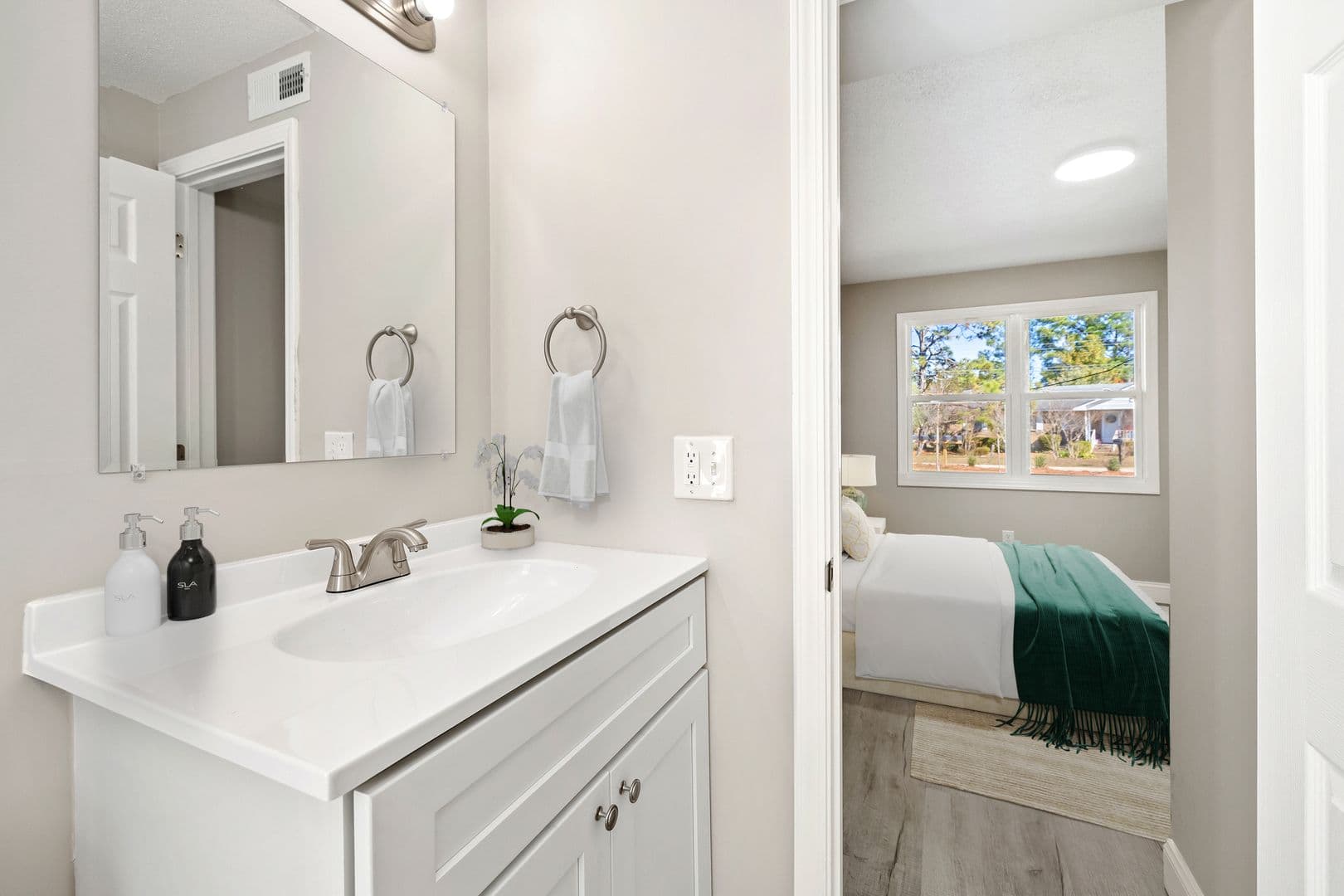 Pinedale Apartments 12 of 12