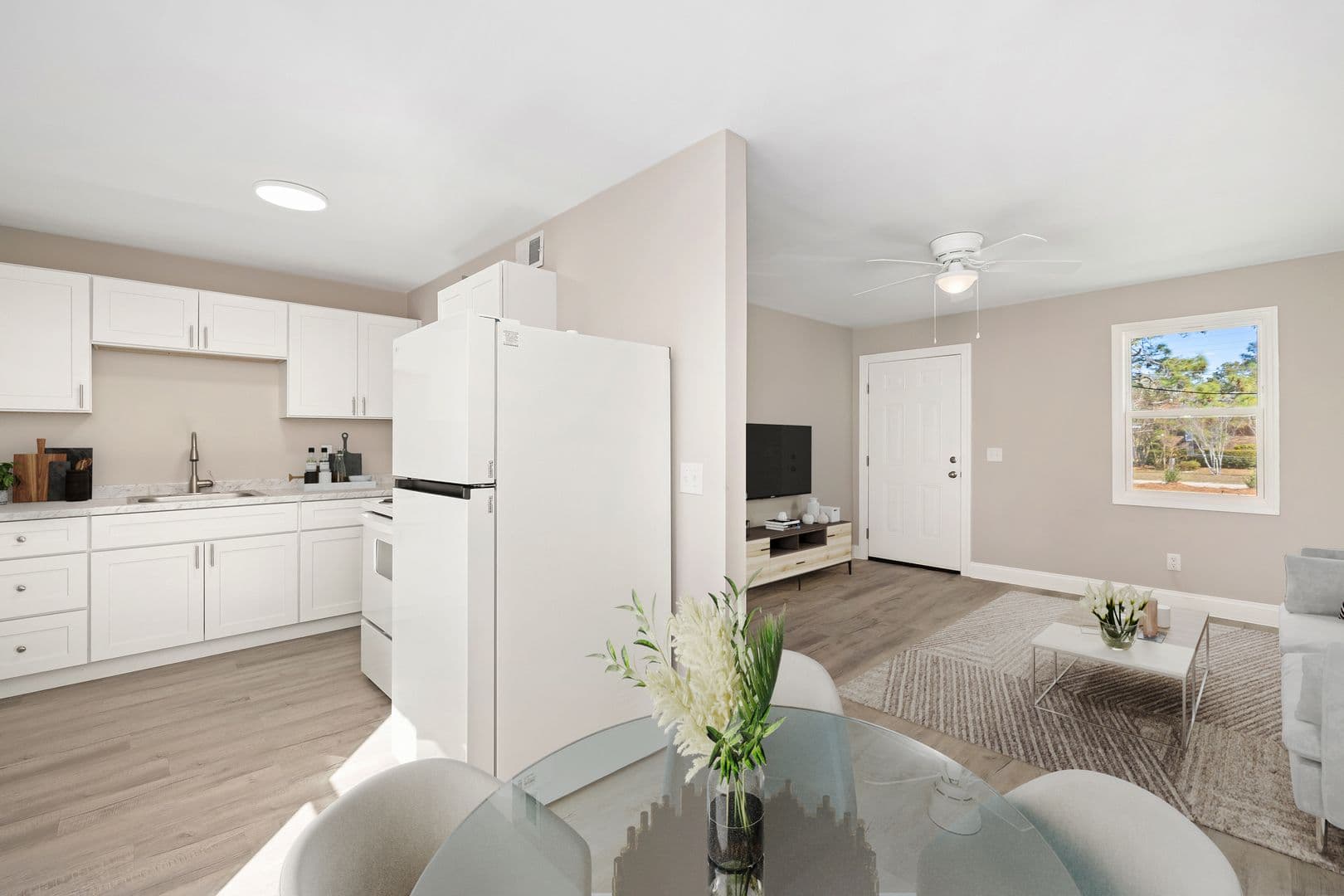 Pinedale Apartments 5 of 12