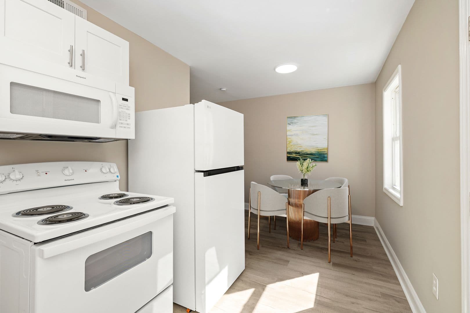 Pinedale Apartments 8 of 12