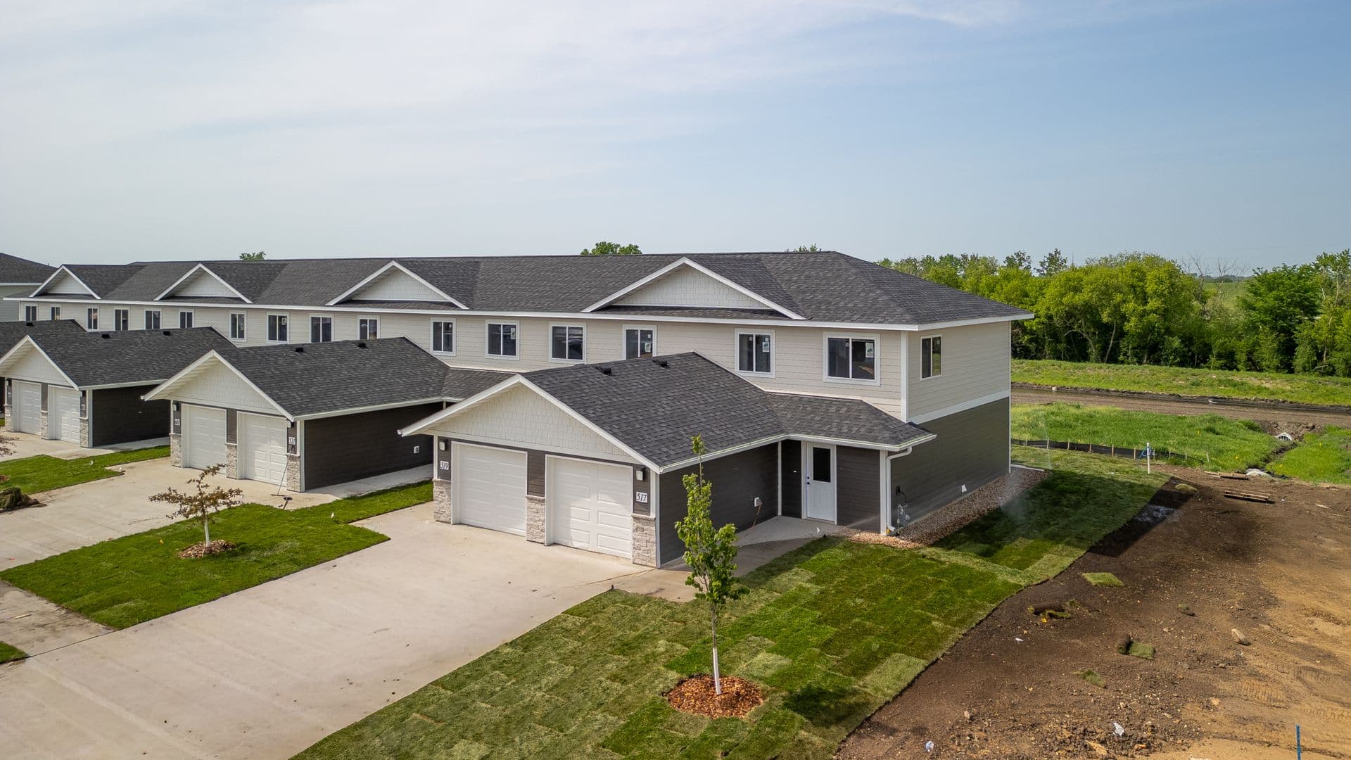 Raegan Estates 14 of 16