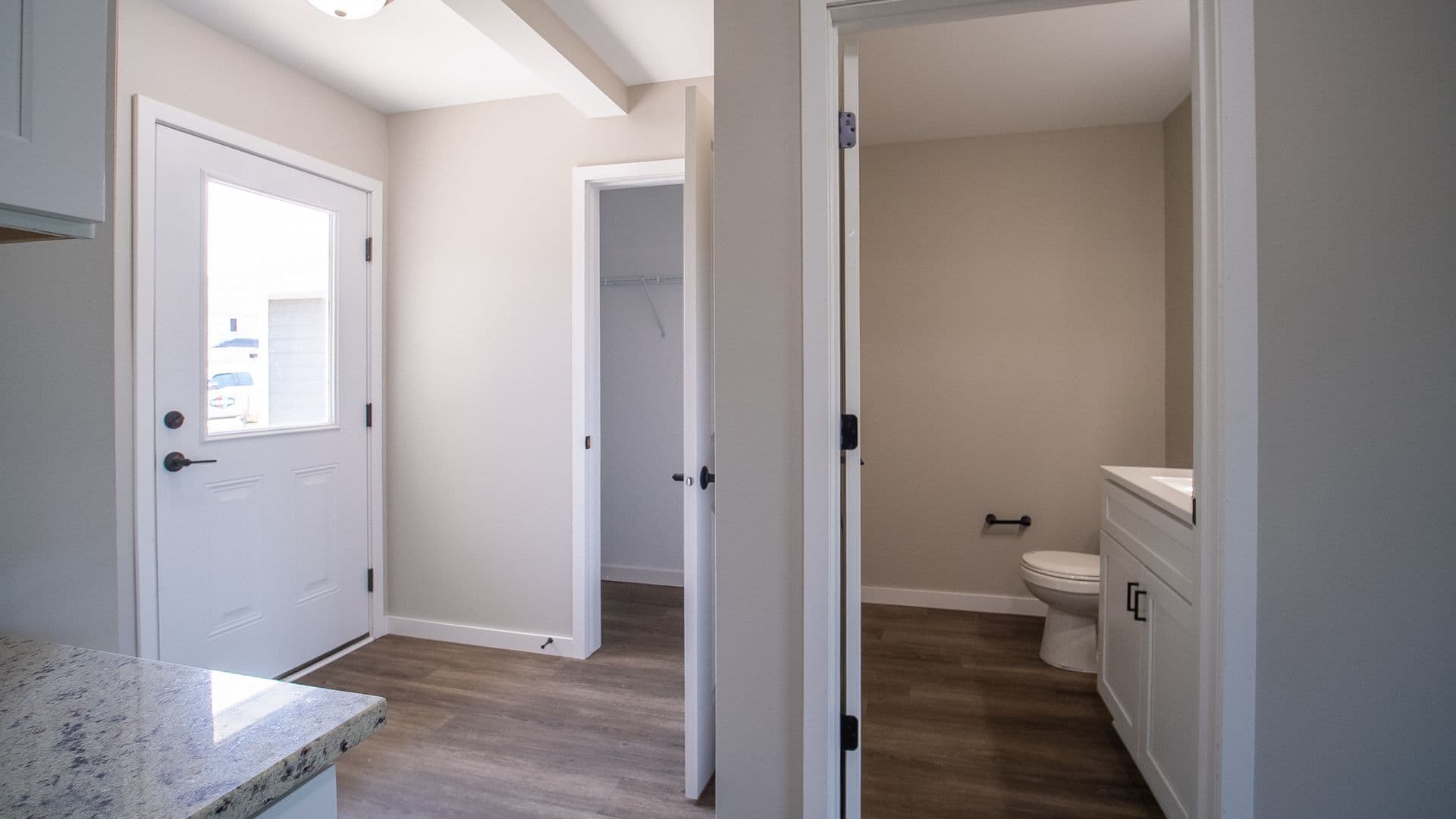 Raegan Estates 4 of 17