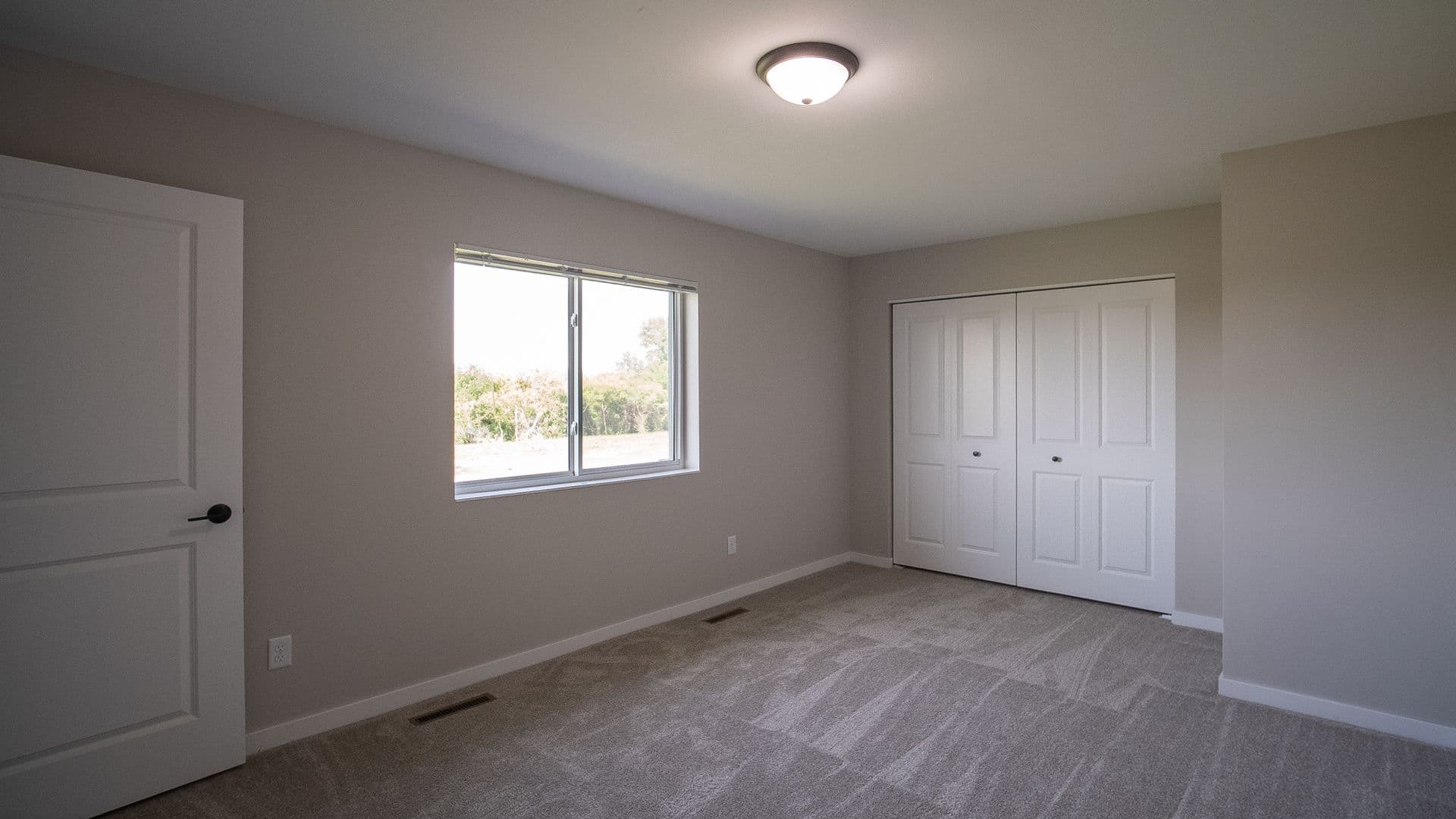 Raegan Estates 10 of 16