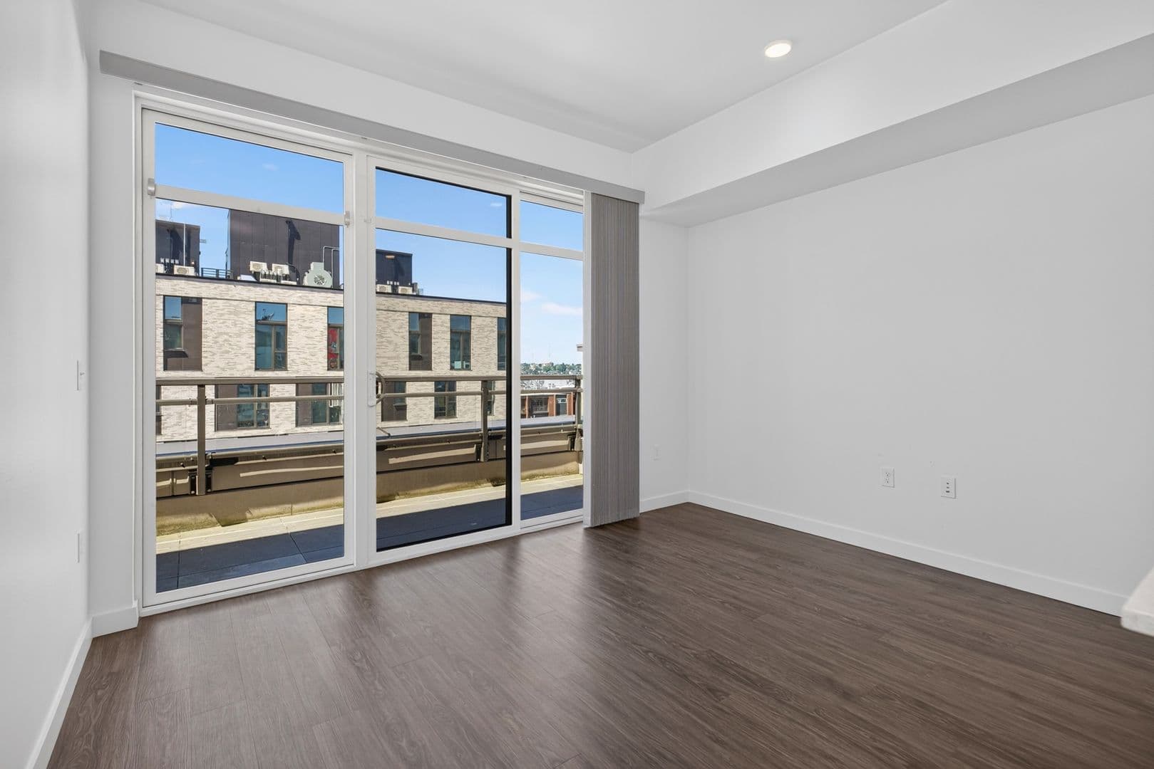 101 Broadway 6 of 18