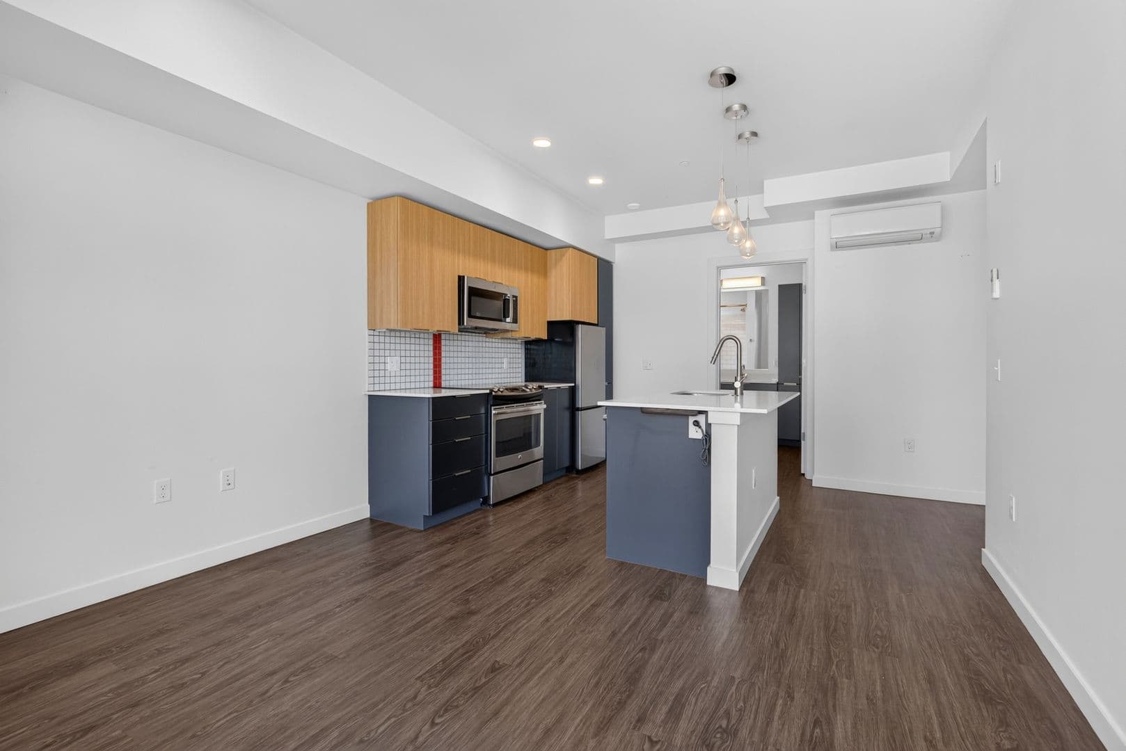 101 Broadway 11 of 18