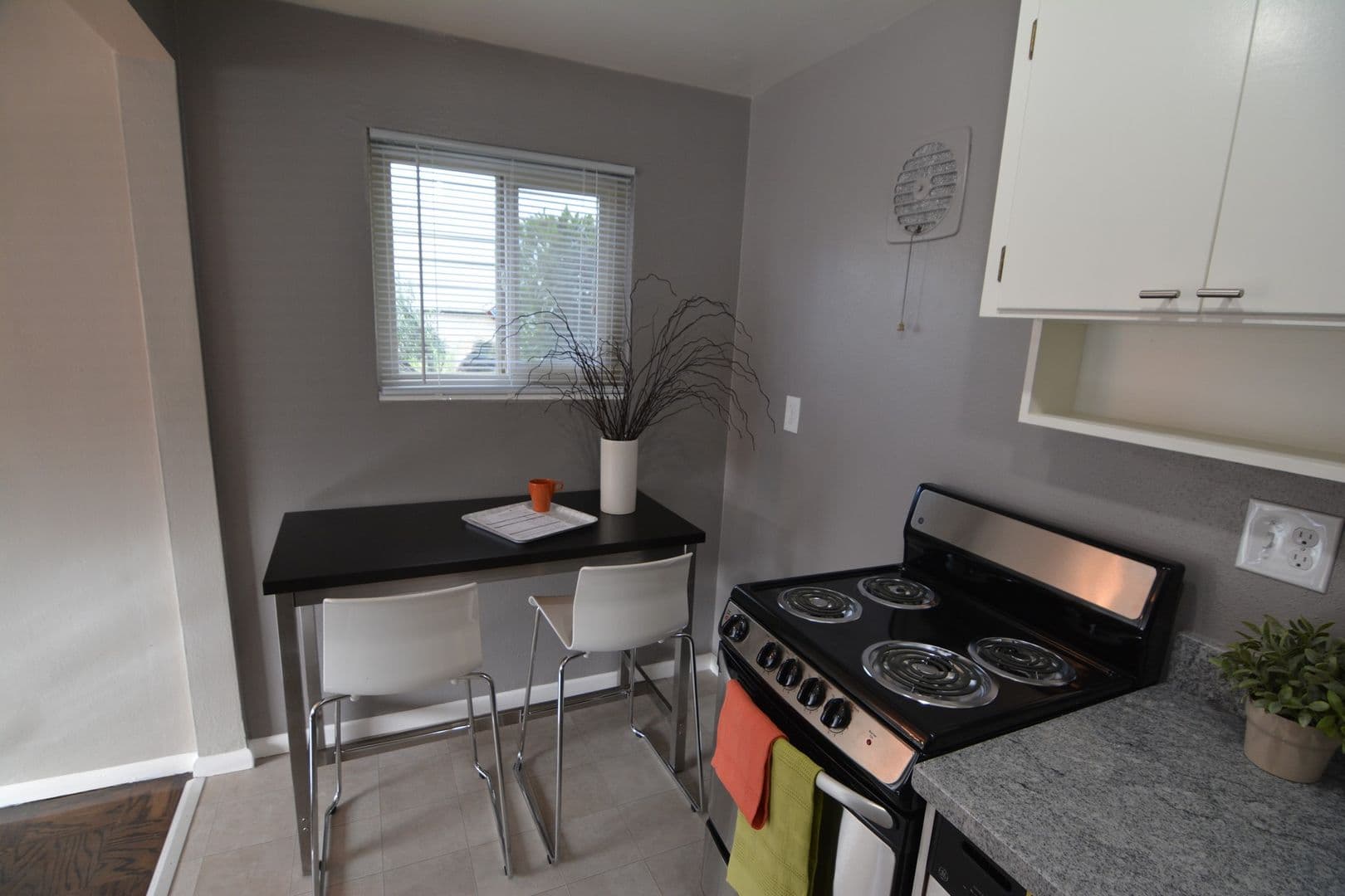Prospect Court 3 of 8
