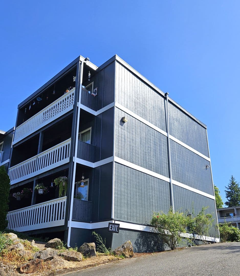 Olympic View Apartments 2 of 7