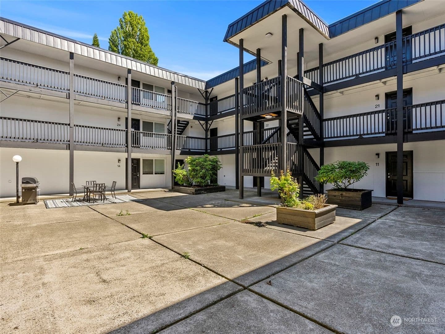 210 Bethel Street Holdings 15 of 16