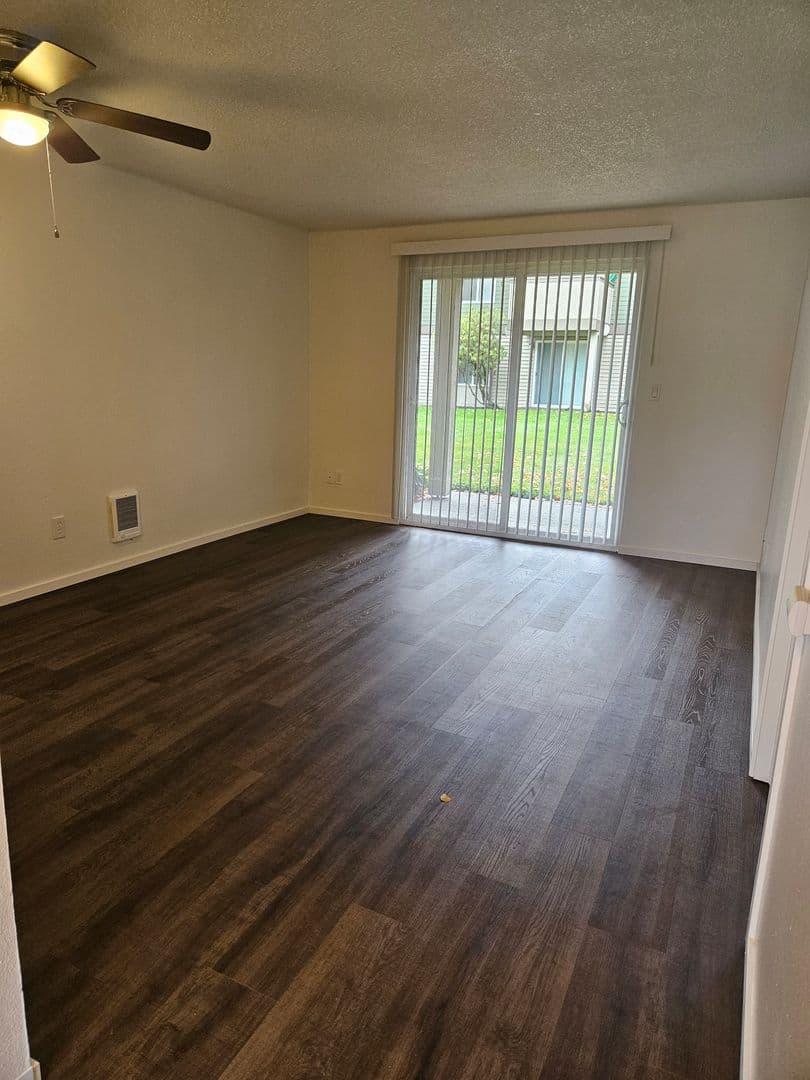 Sundance Apartments 8 of 10