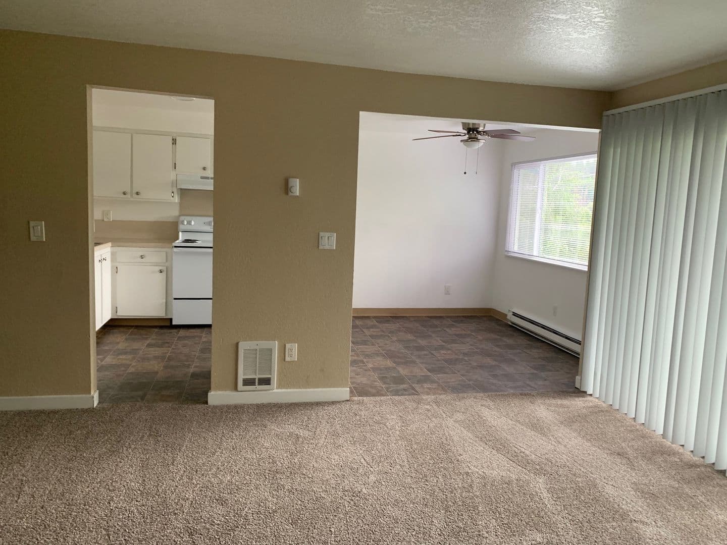 La Vista Apartments 3 of 6