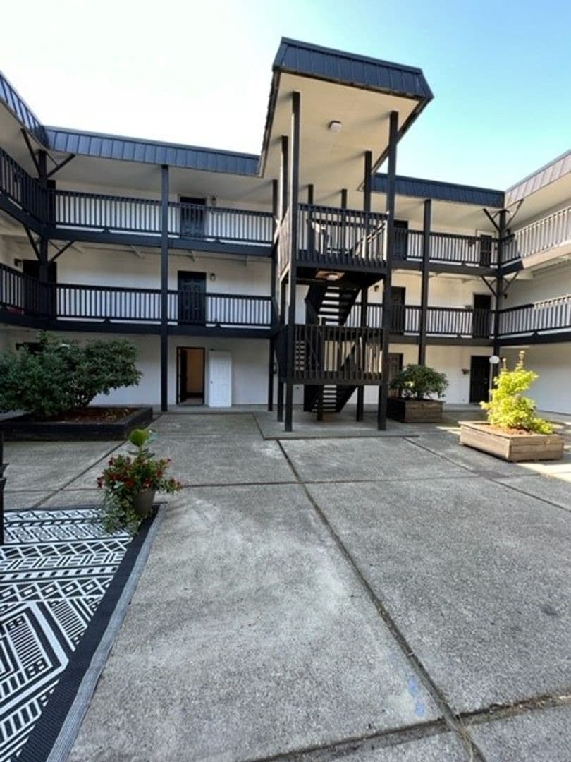 210 Bethel Street Holdings 23 of 23