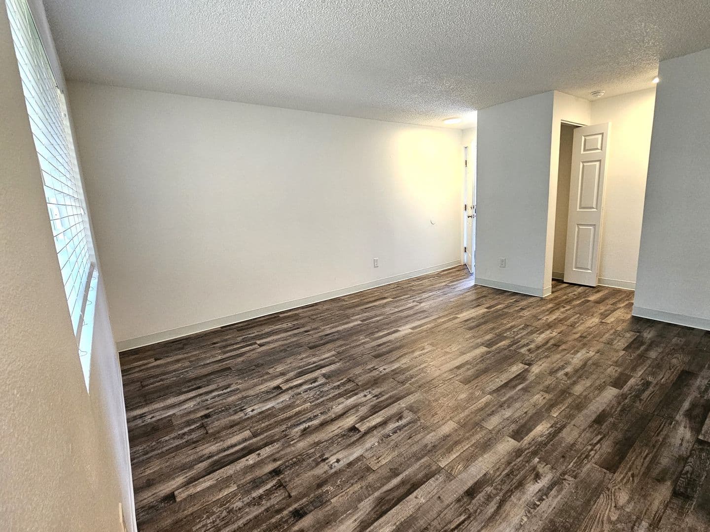 Chandelle Apartments 3 of 13