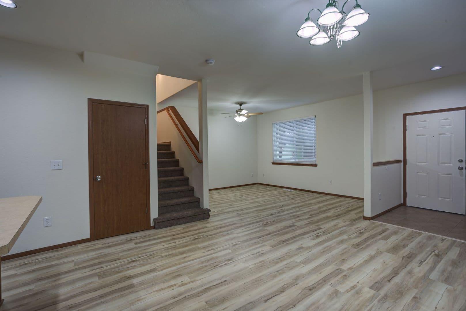 Brown's Townhouses 14 of 37