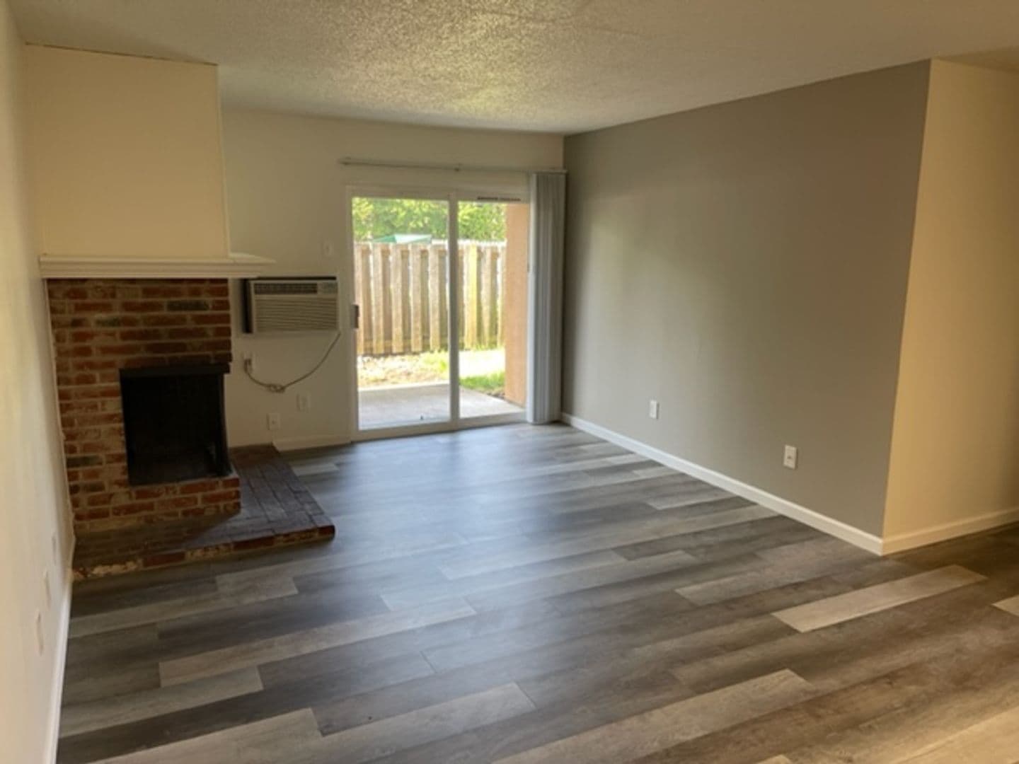 Willow Wood Apartments 4 of 23