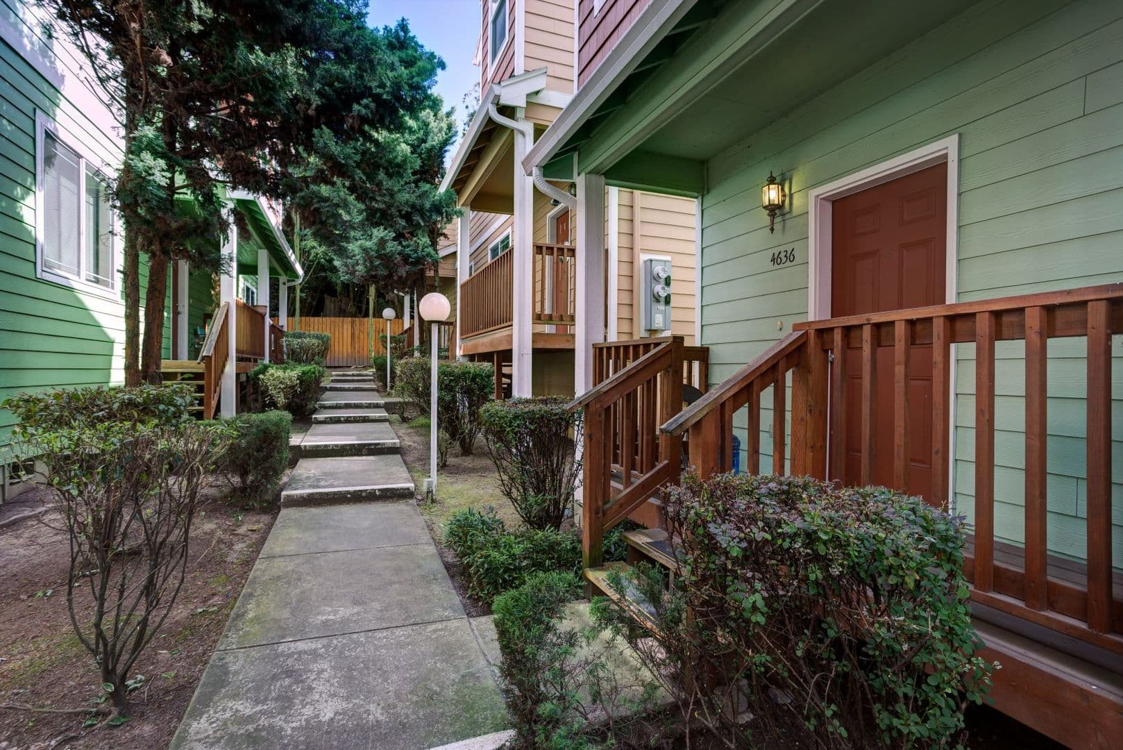 Brown's Townhouses 36 of 37