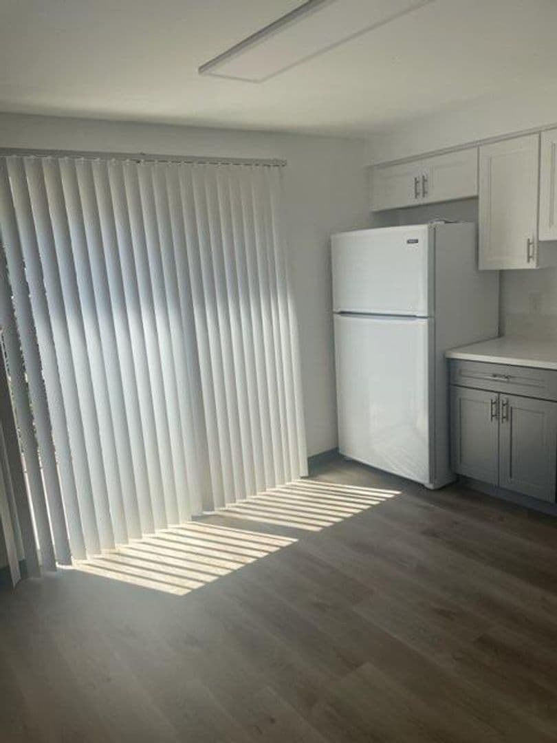 Arrowsmith Apartments^ 1 of 14