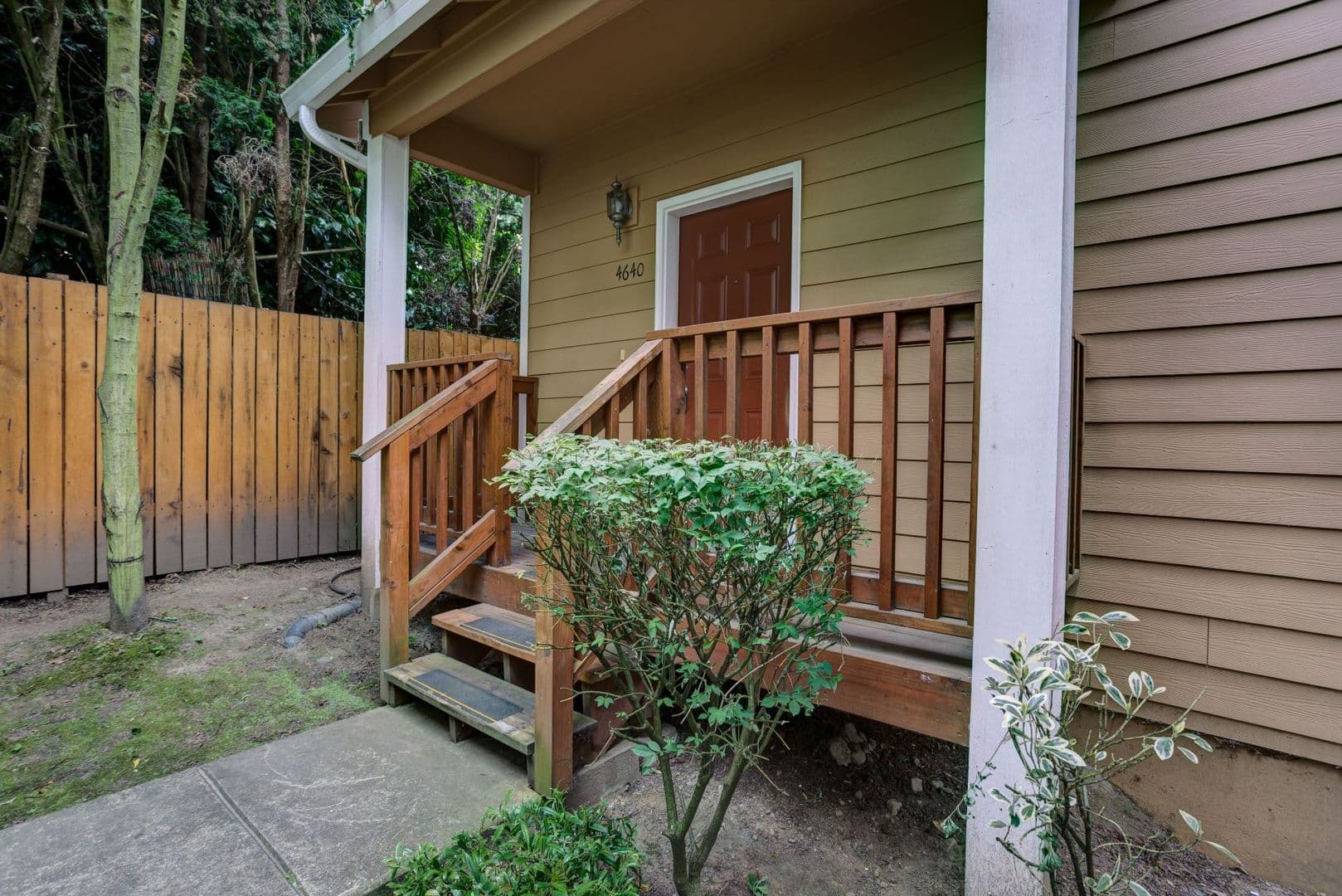 Brown's Townhouses 32 of 37
