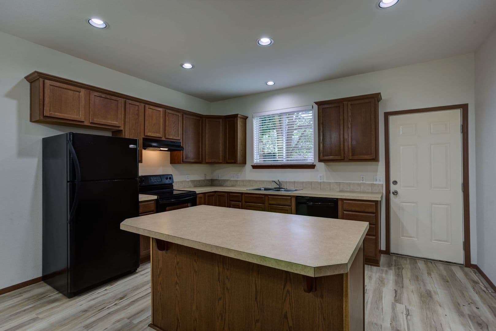Brown's Townhouses 5 of 37