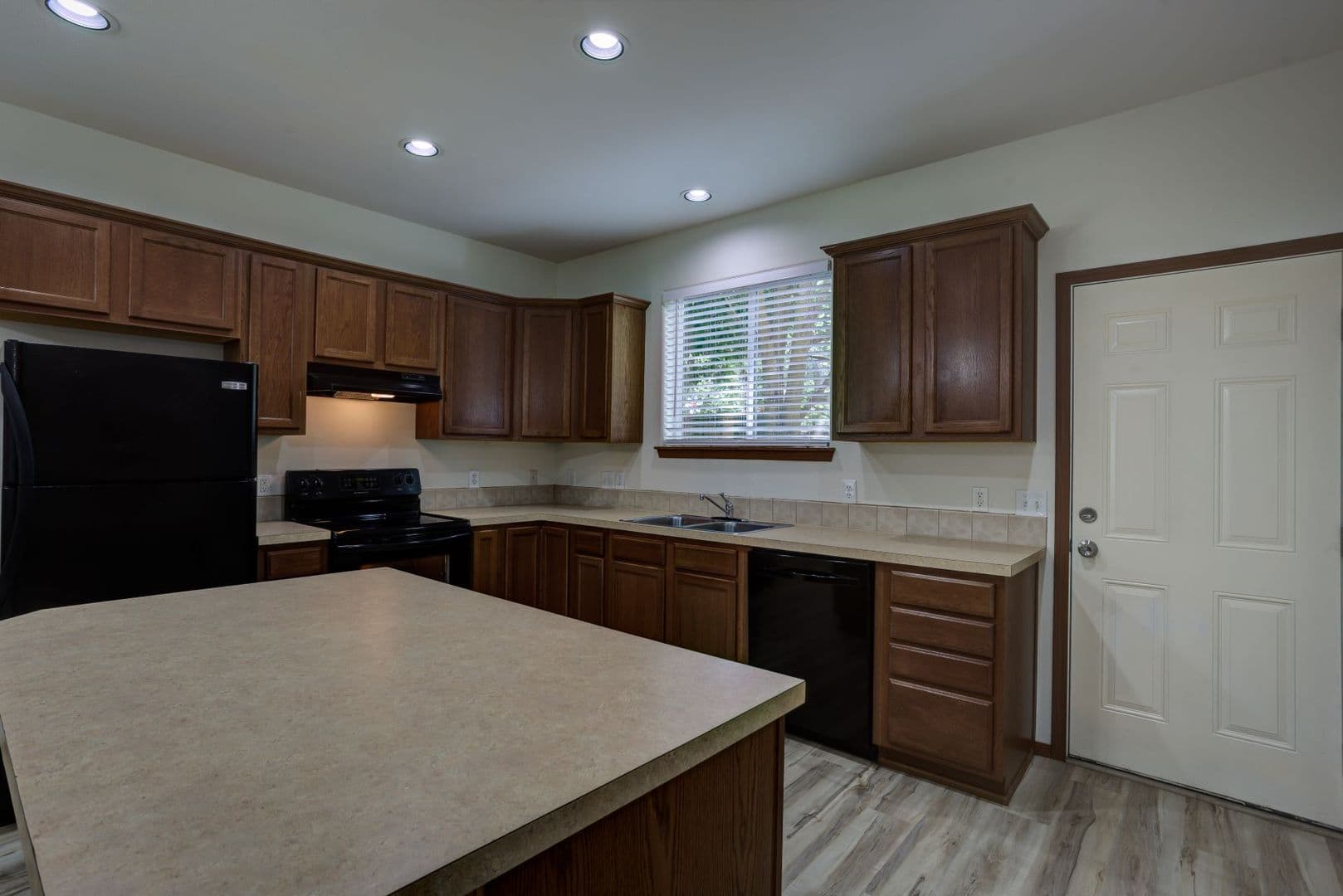 Brown's Townhouses 11 of 37
