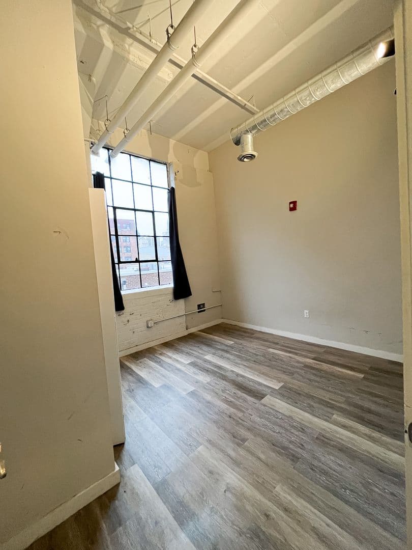 The Lofts at the Wolf Building 8 of 14