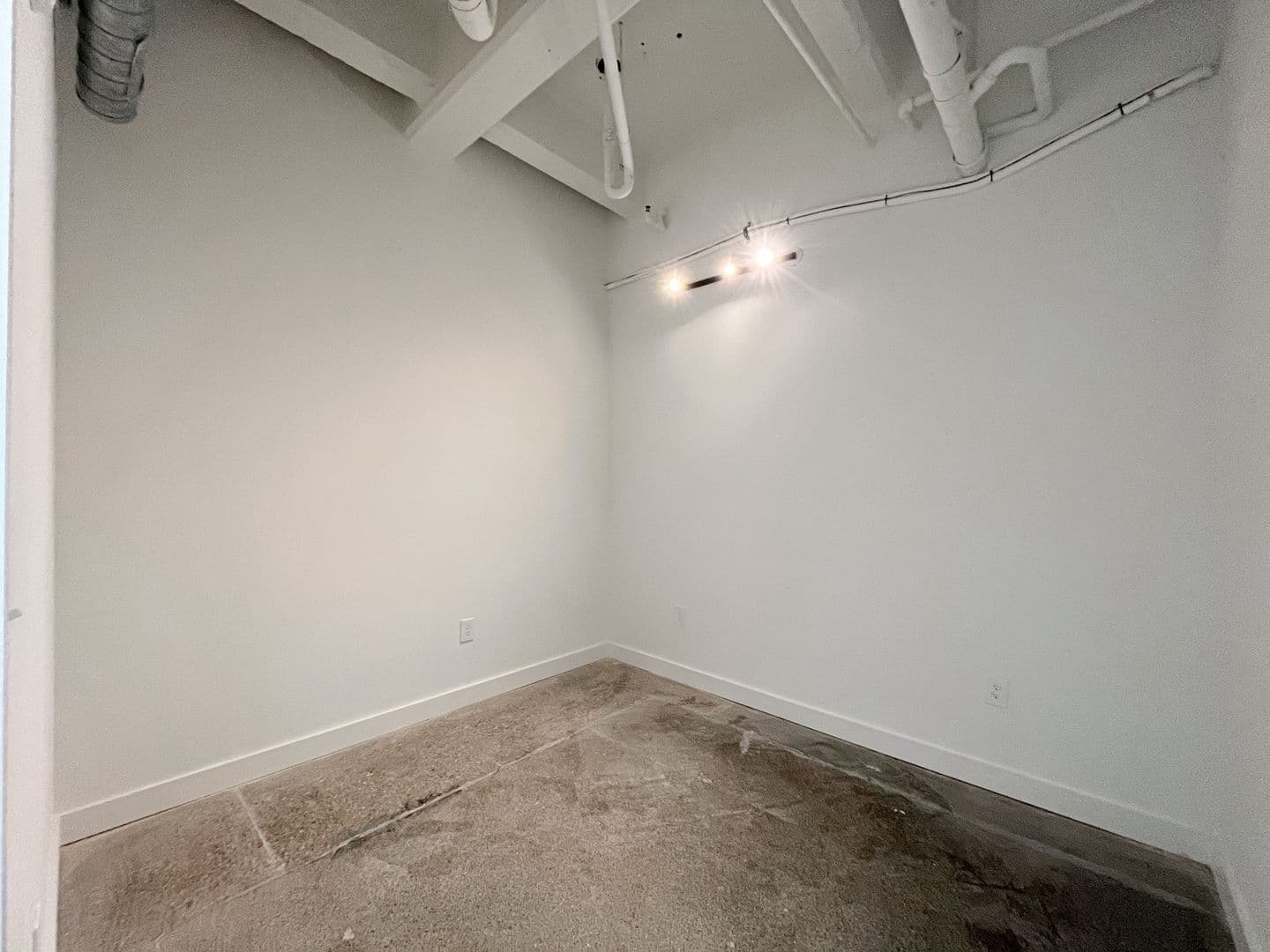 The Lofts at the Wolf Building 7 of 13