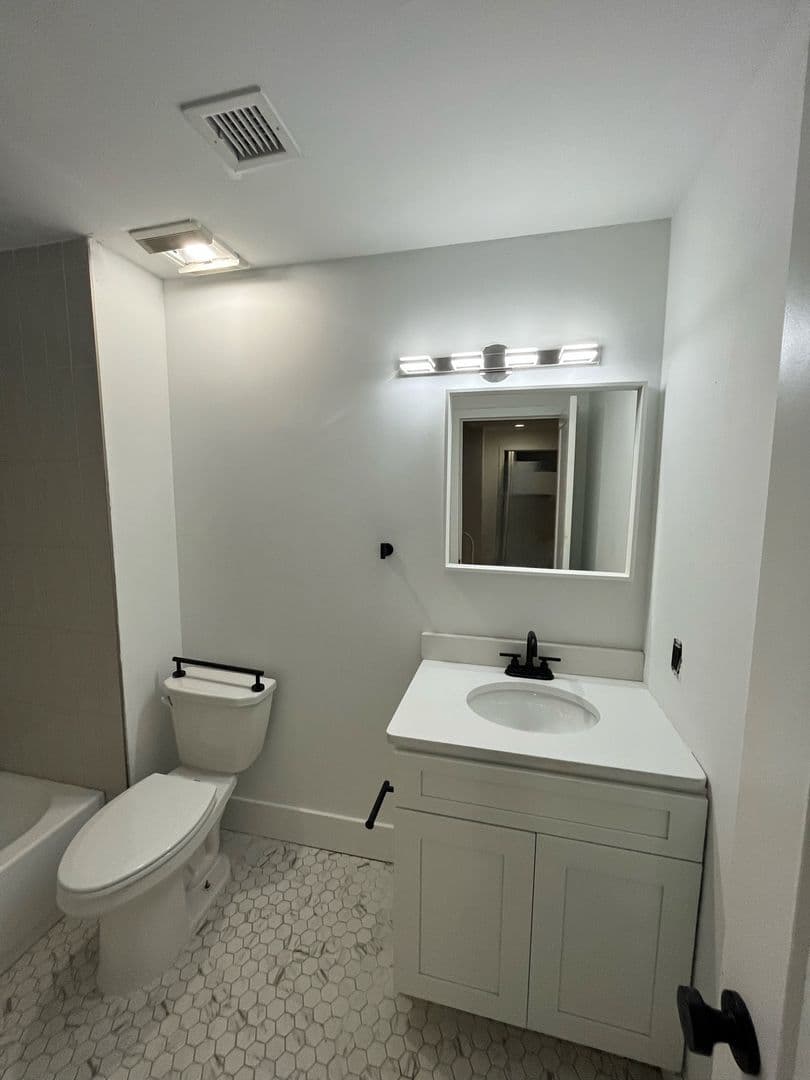 The Lofts at the Wolf Building 7 of 12