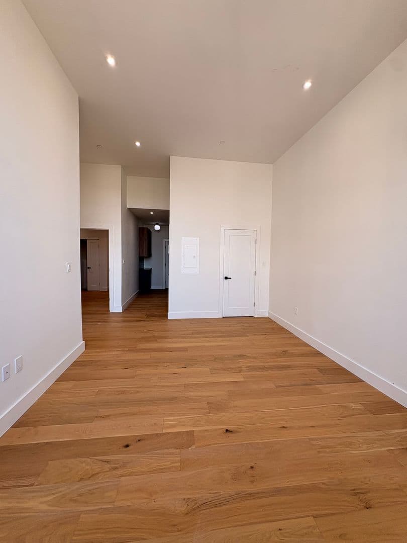 The Lofts at the Wolf Building 6 of 15