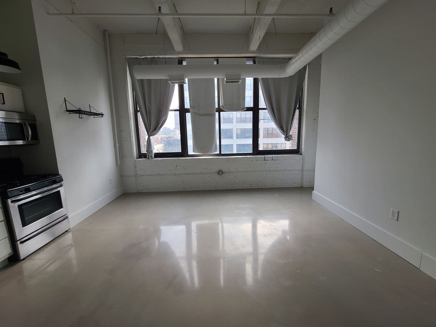 The Lofts at the Wolf Building 3 of 16