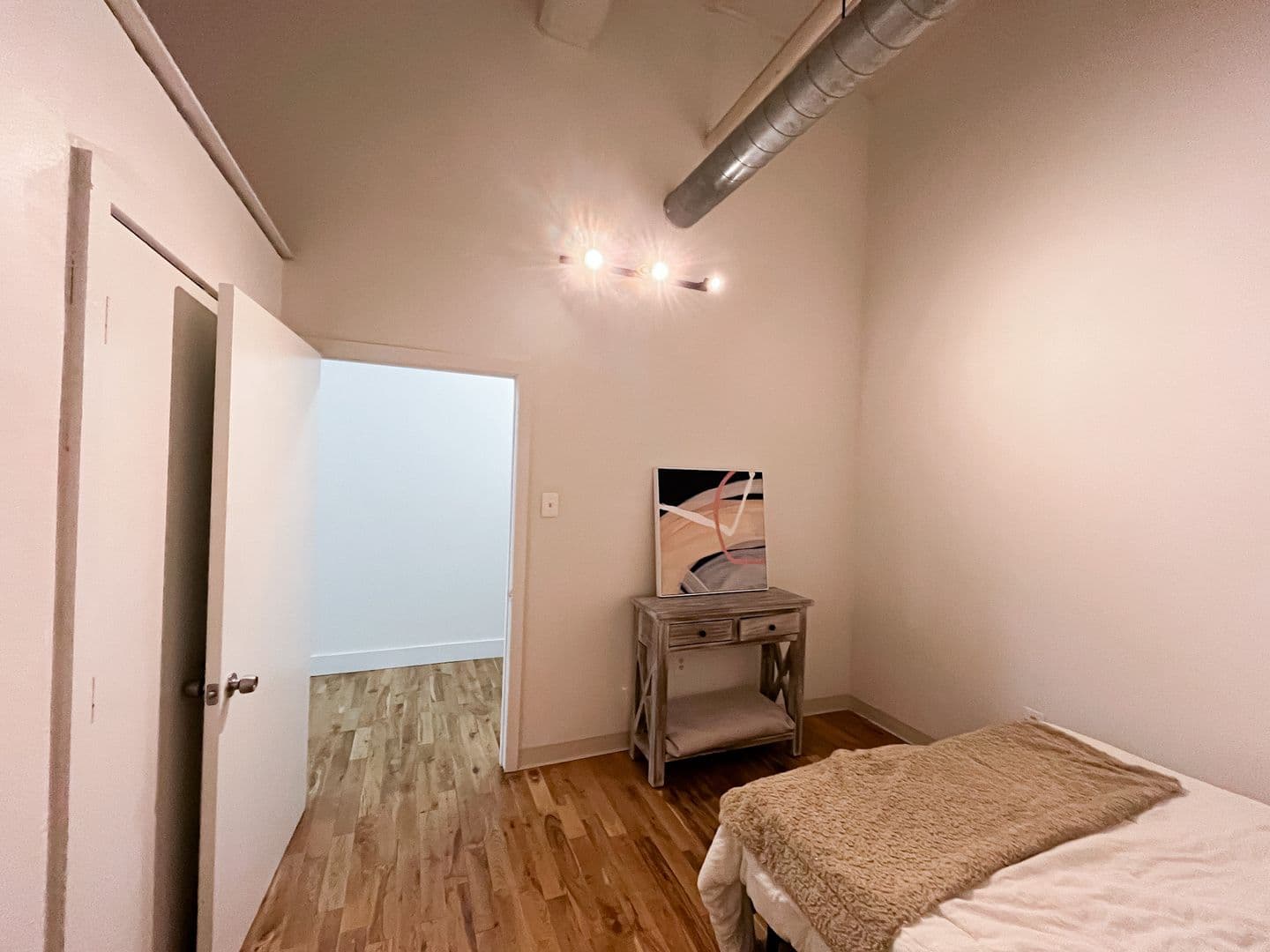 The Lofts at the Wolf Building 5 of 13