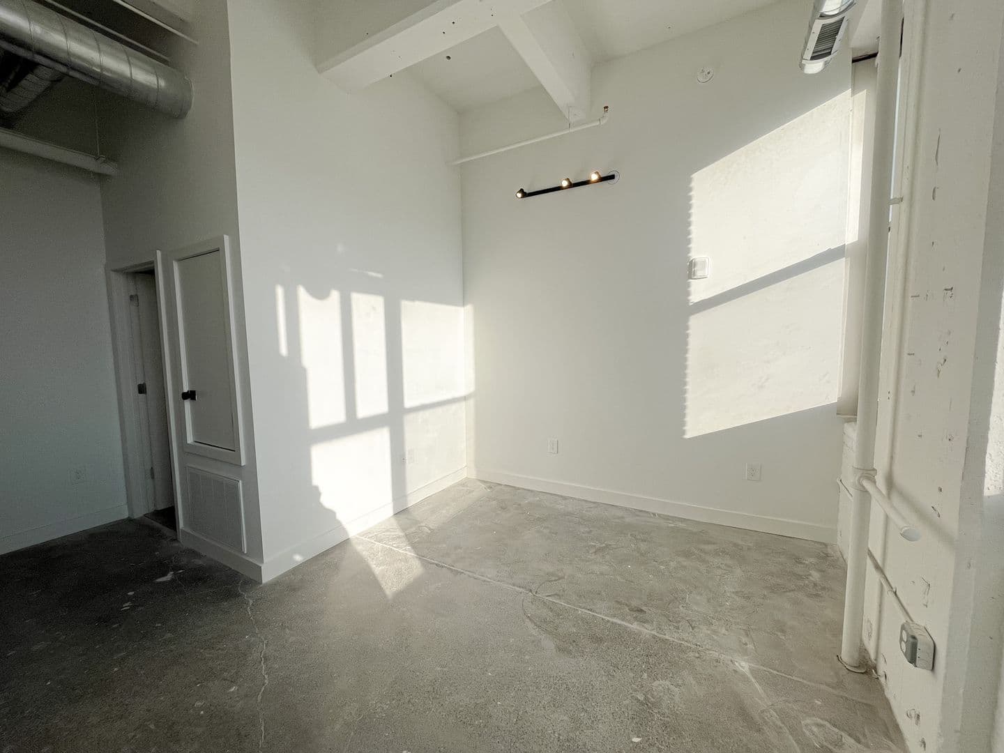 The Lofts at the Wolf Building 4 of 13