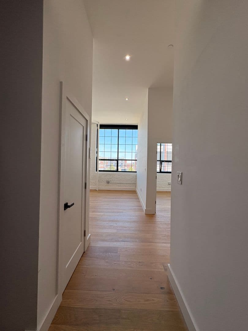 The Lofts at the Wolf Building 7 of 15