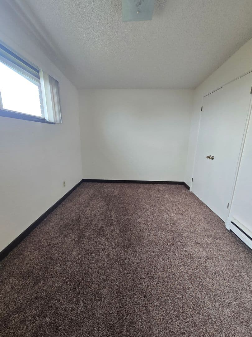 2 Bedroom Duplex Apartment - $300 move in credit Available! 24 of 26