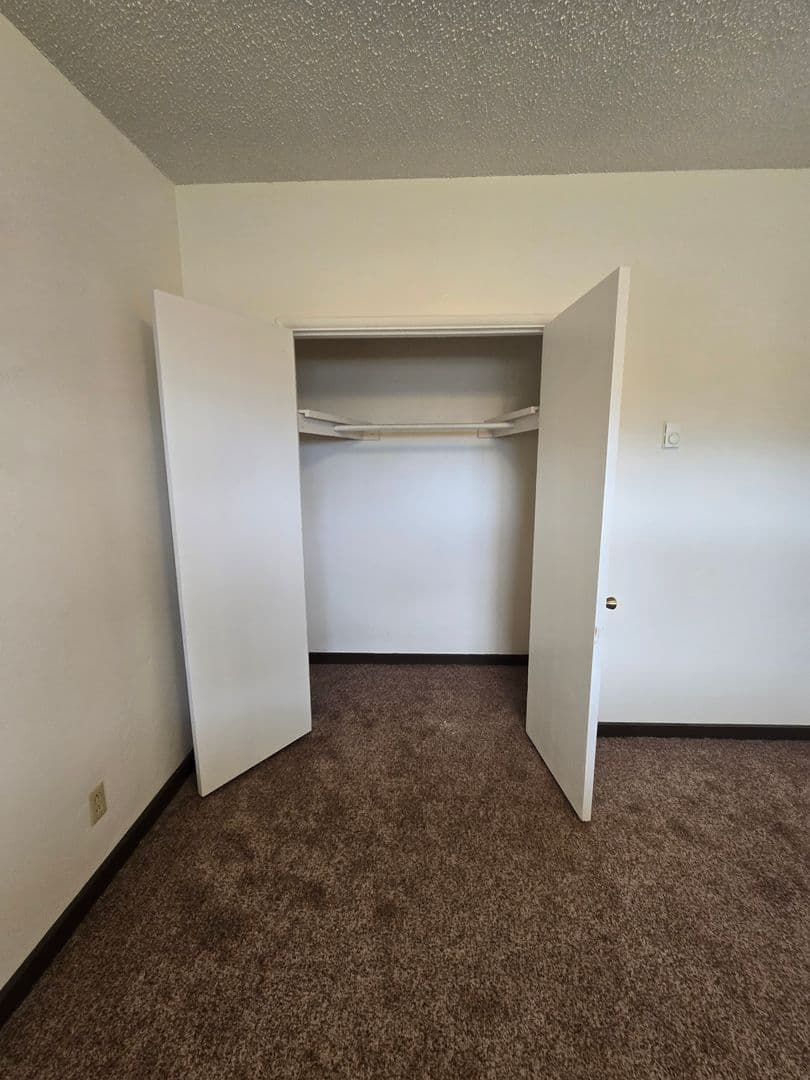 2 Bedroom Duplex Apartment - $300 move in credit Available! 22 of 26