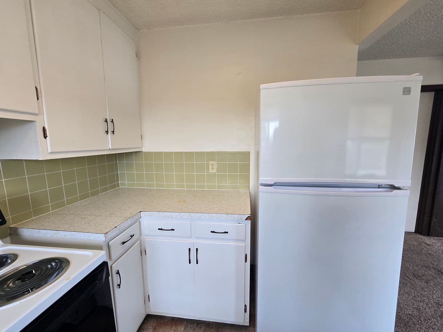 2 Bedroom Duplex Apartment - $300 move in credit Available! 10 of 26