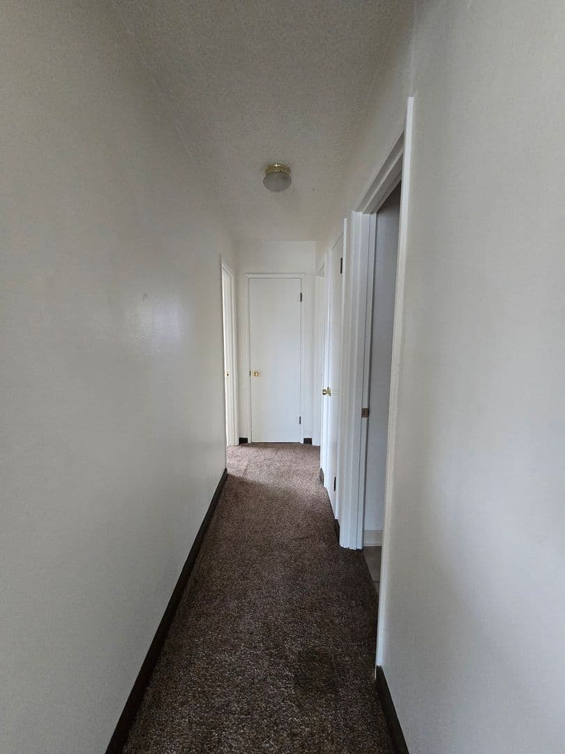 2 Bedroom Duplex Apartment - $300 move in credit Available! 15 of 26