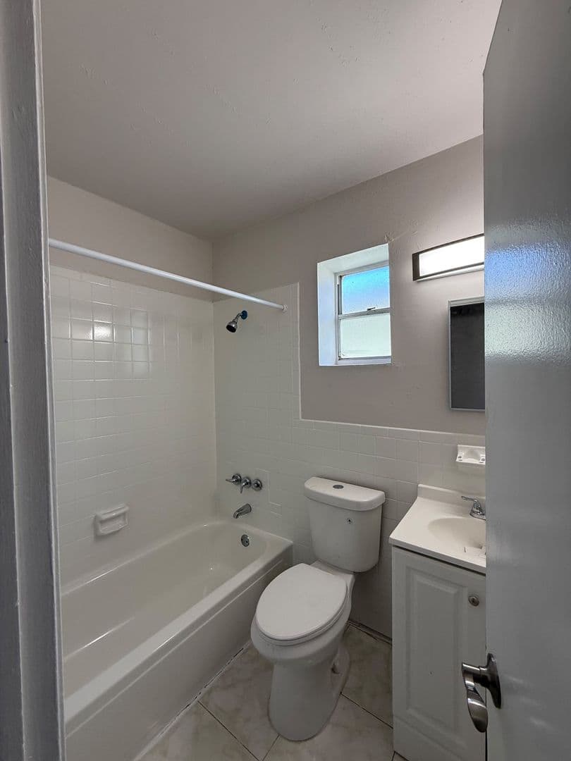 14120 NW 24th Court 4 of 9