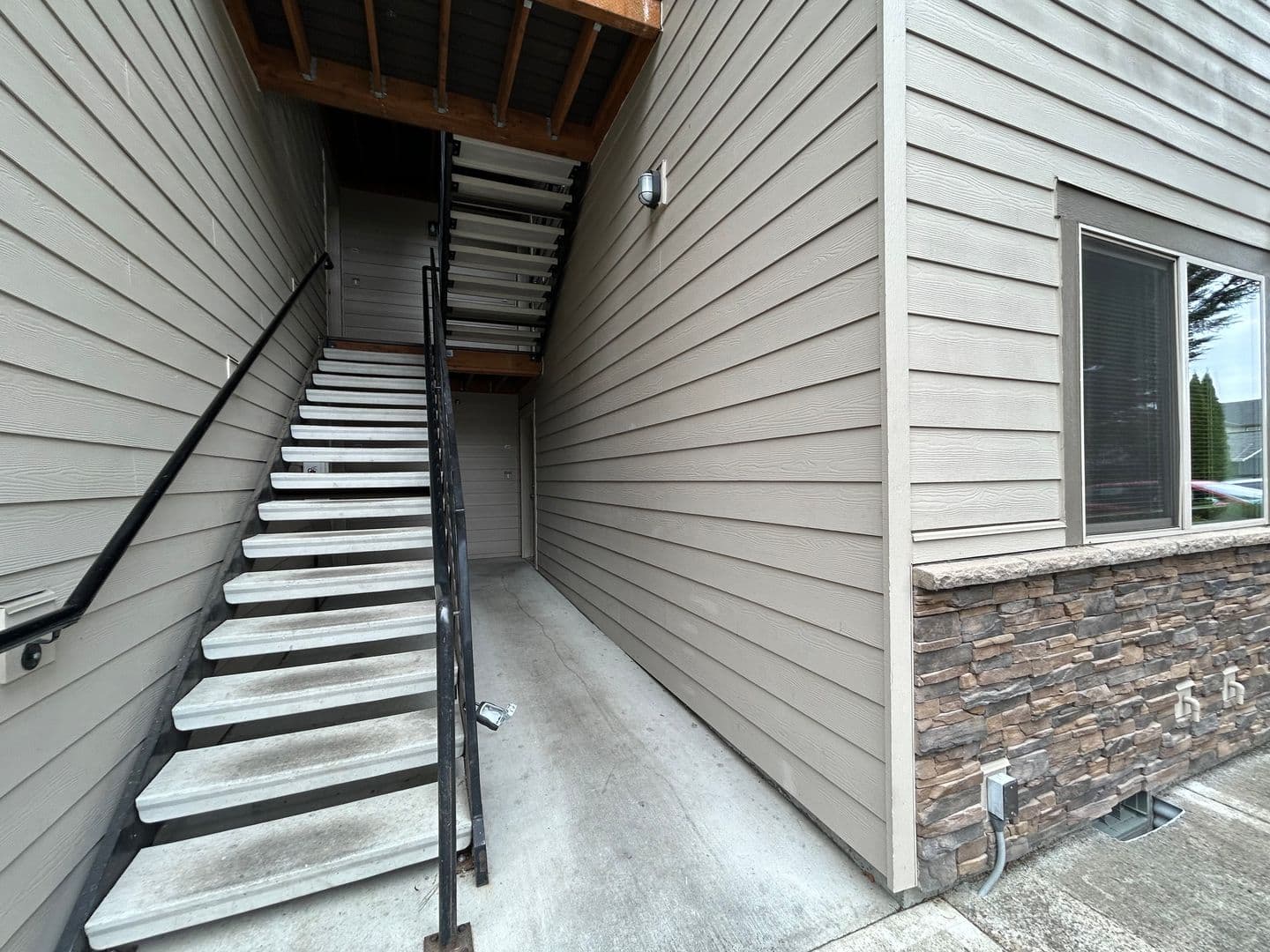 Johnson Street Apartments 3 of 28