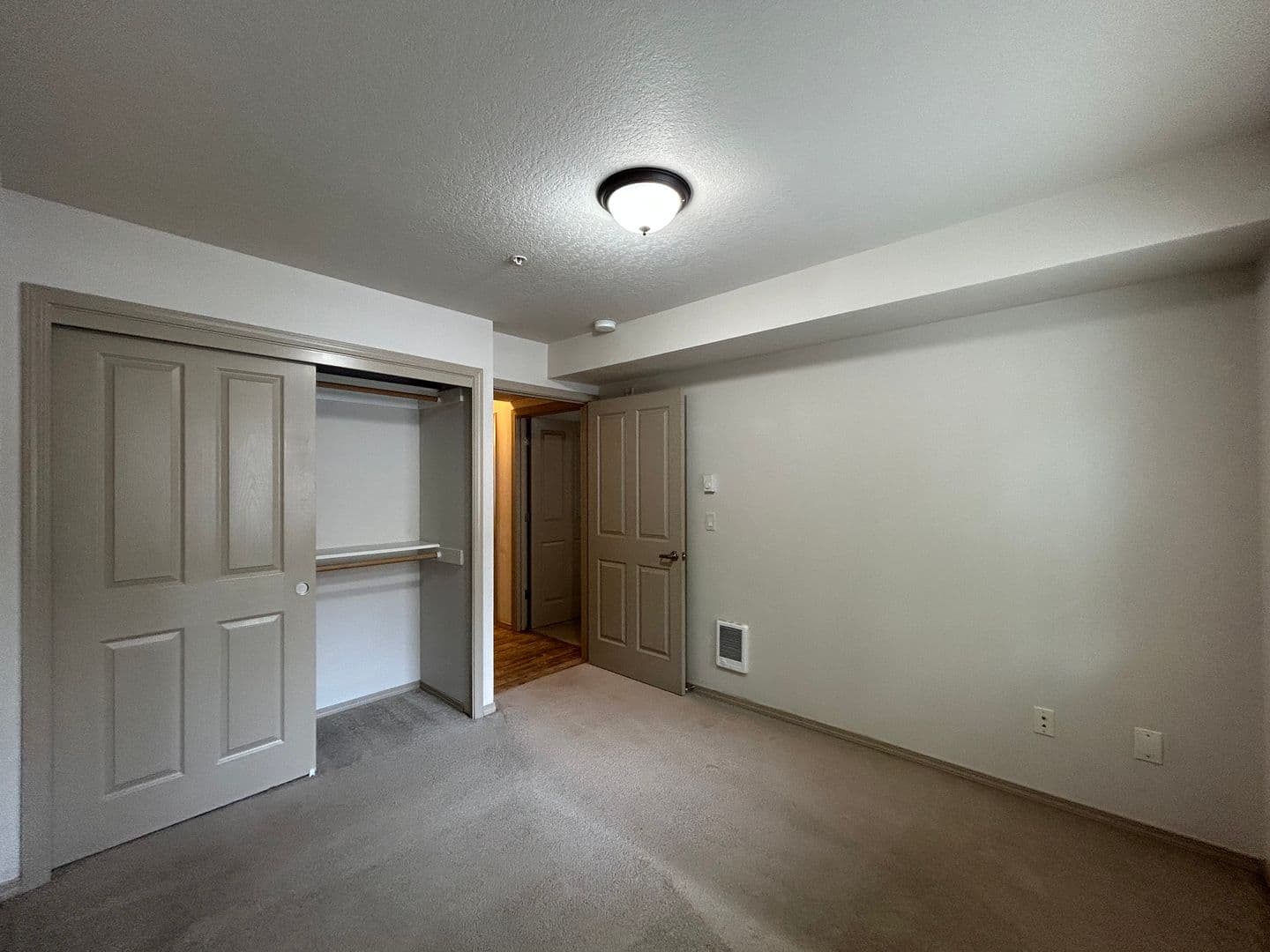 Johnson Street Apartments 24 of 28