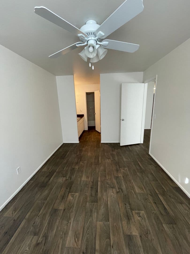 Victoria Canyon Apartments 6 of 9