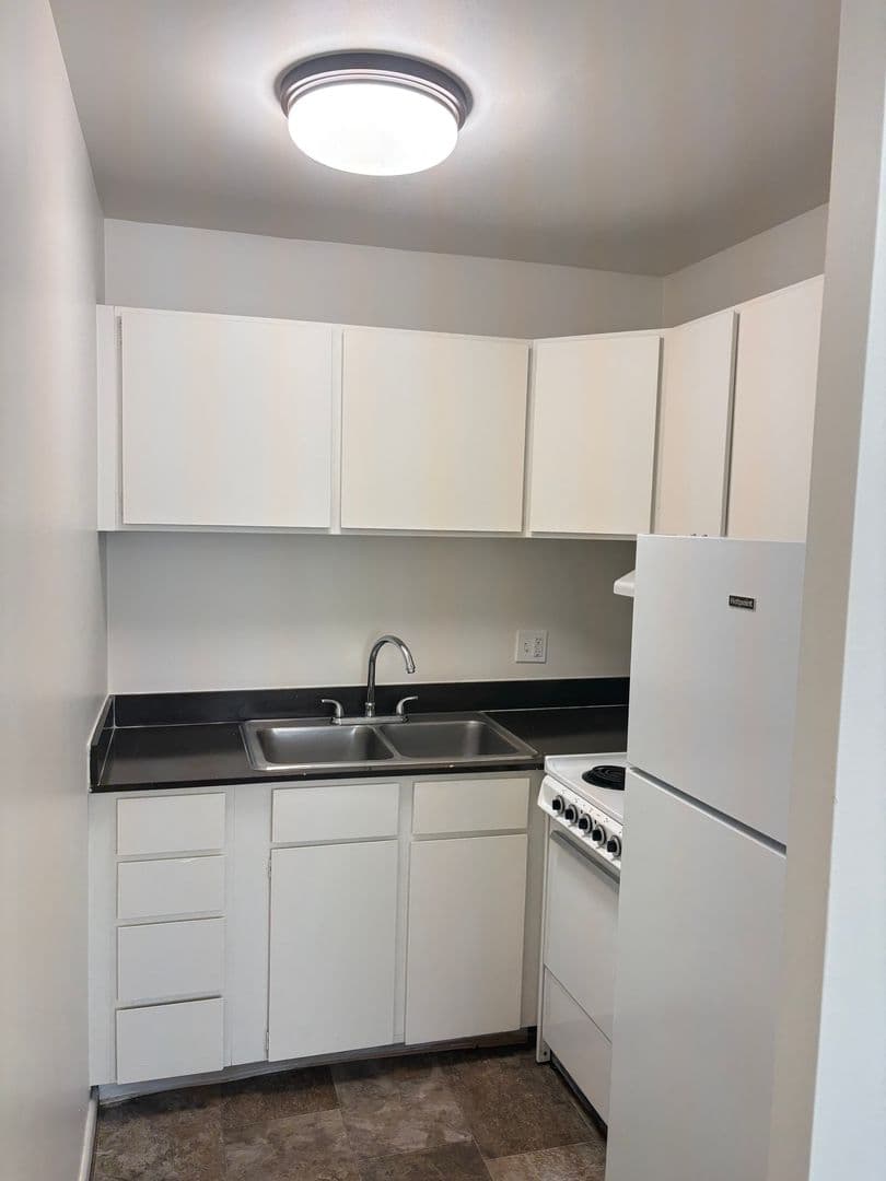 Victoria Canyon Apartments 6 of 8