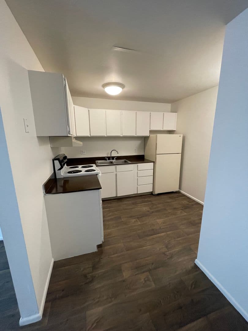 Victoria Canyon Apartments 3 of 9