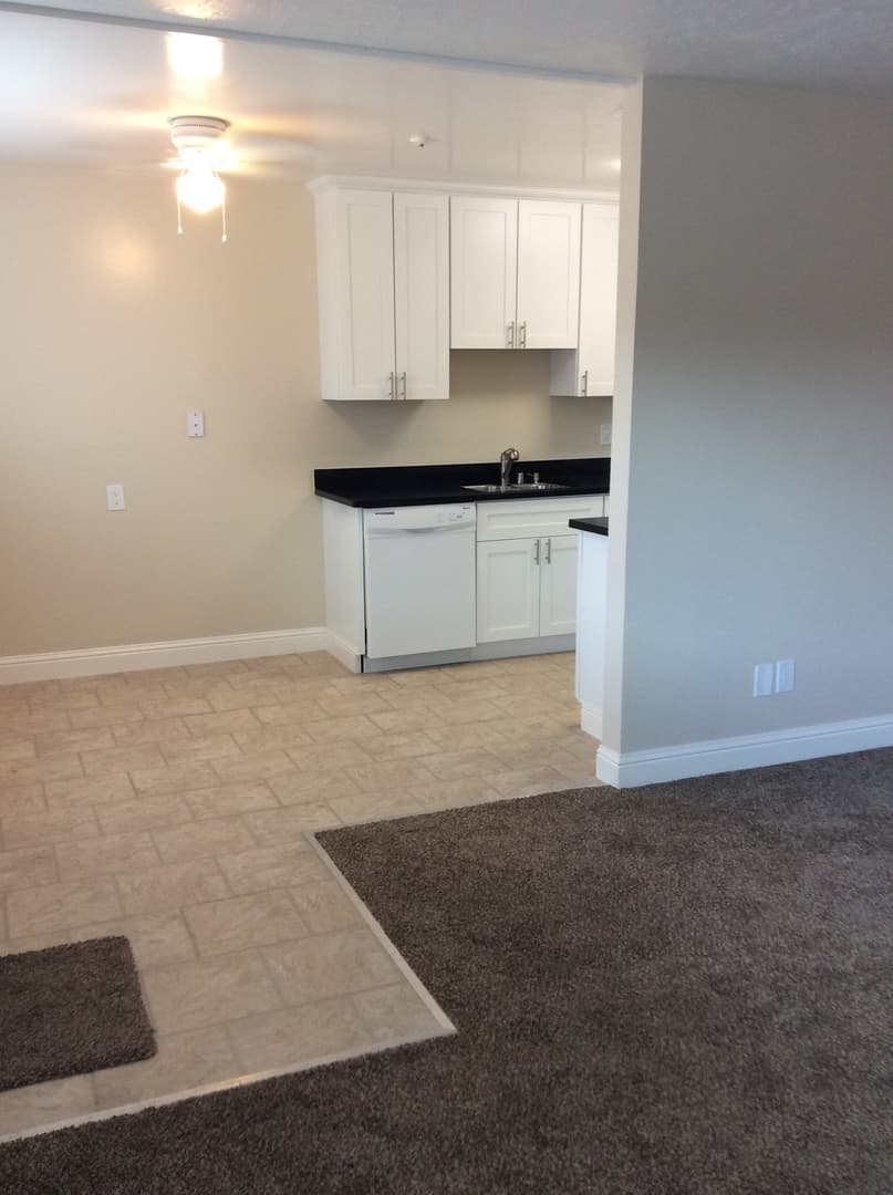 Brush Creek Apartments 5 of 9