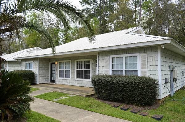 The Cottages at Rumba 1 of 4