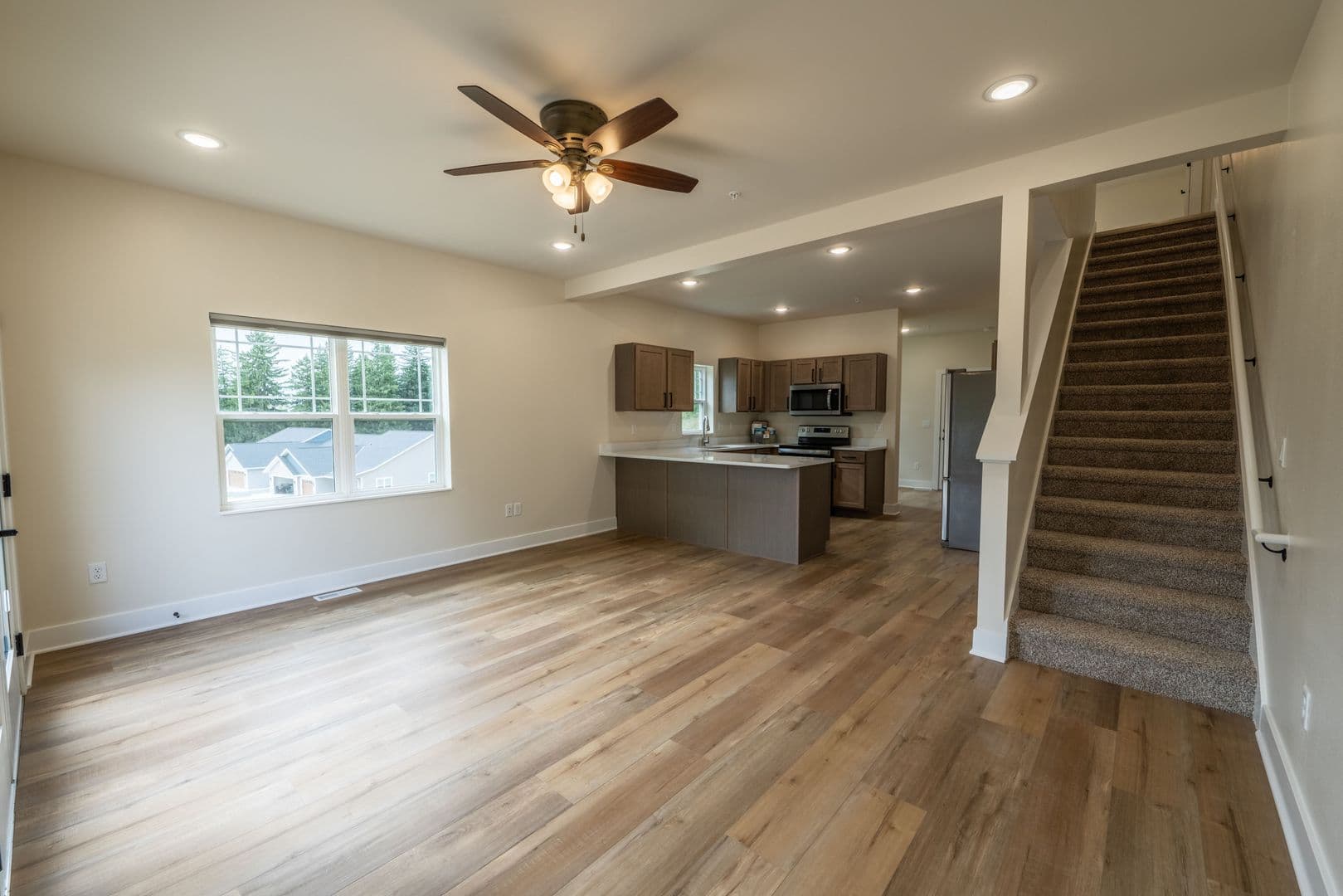 Seventh Hill Estates 9 of 34