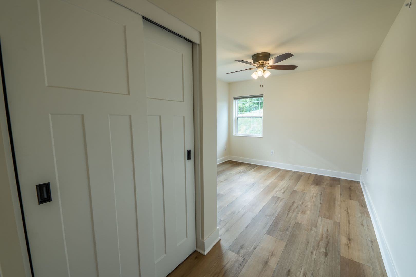 Seventh Hill Estates 16 of 34