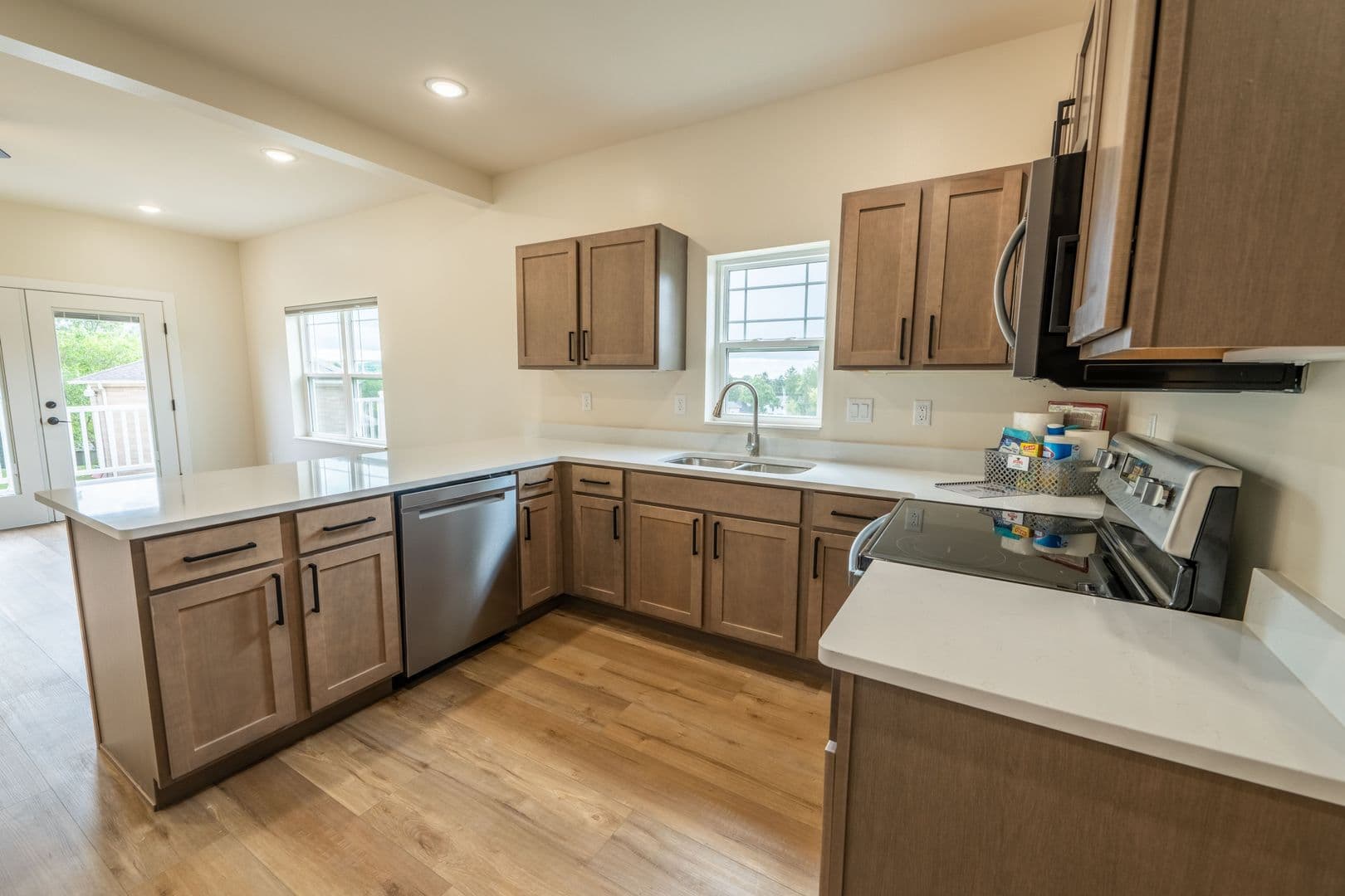 Seventh Hill Estates 3 of 34
