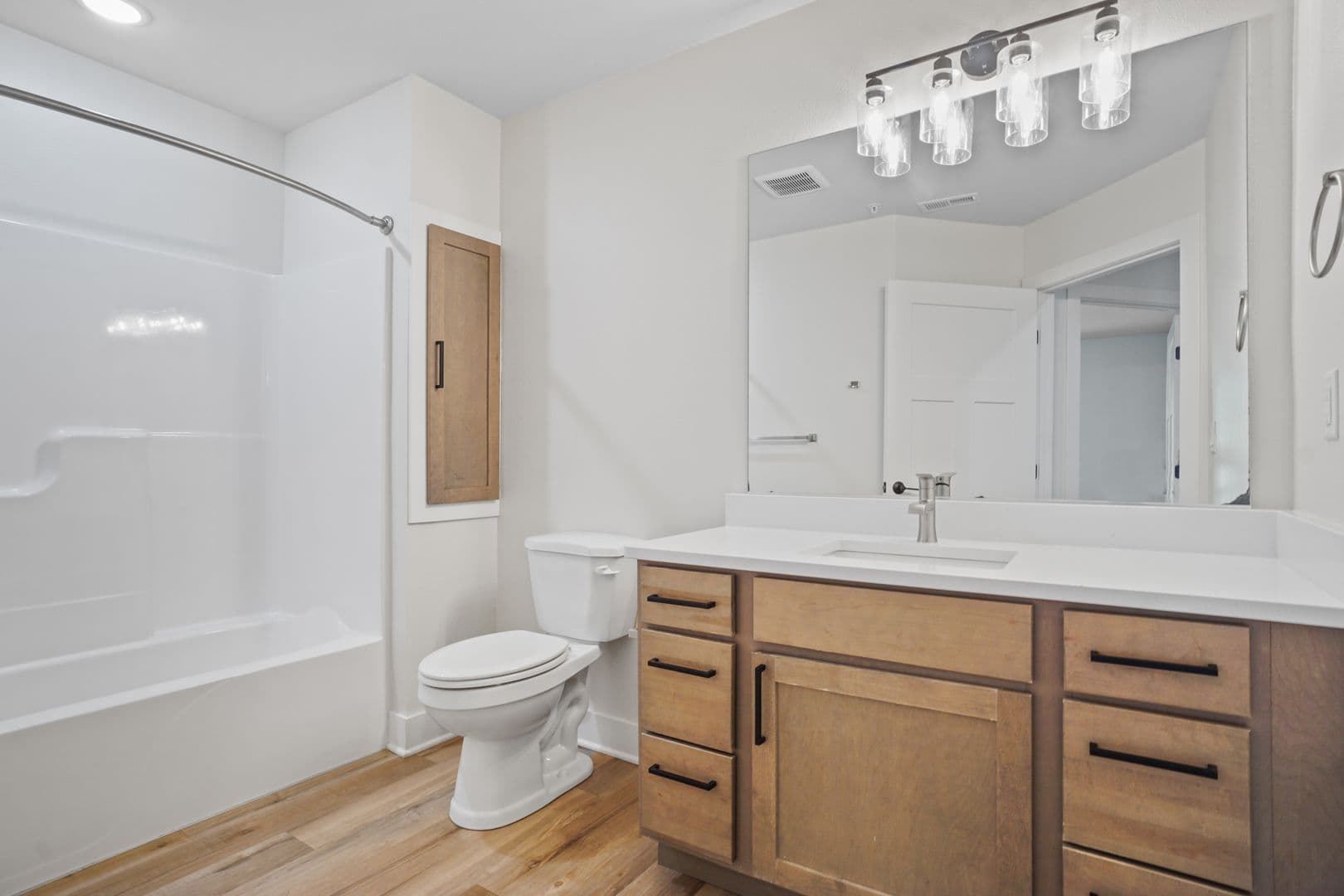 Seventh Hill Estates 14 of 17
