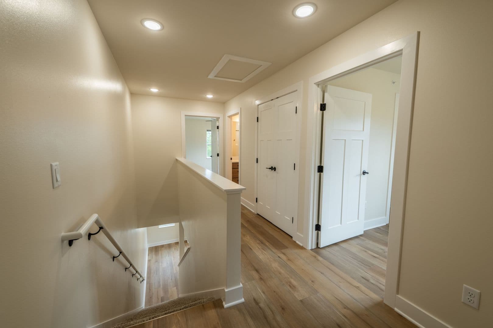 Seventh Hill Estates 13 of 34