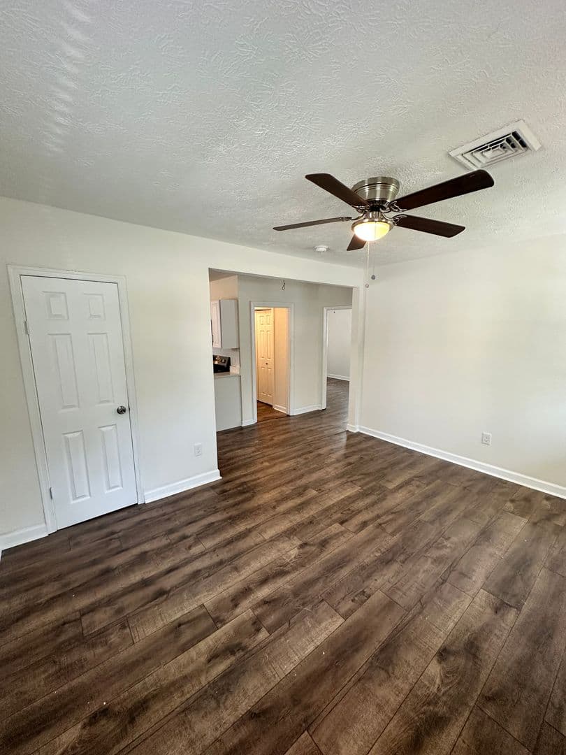 227 Settlers Landing Road 3 of 14