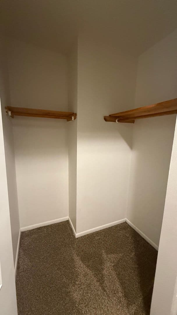 Elkhorn Village Apartments 10 of 43