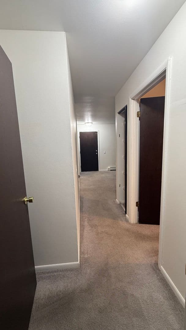 Elkhorn Village Apartments 25 of 37